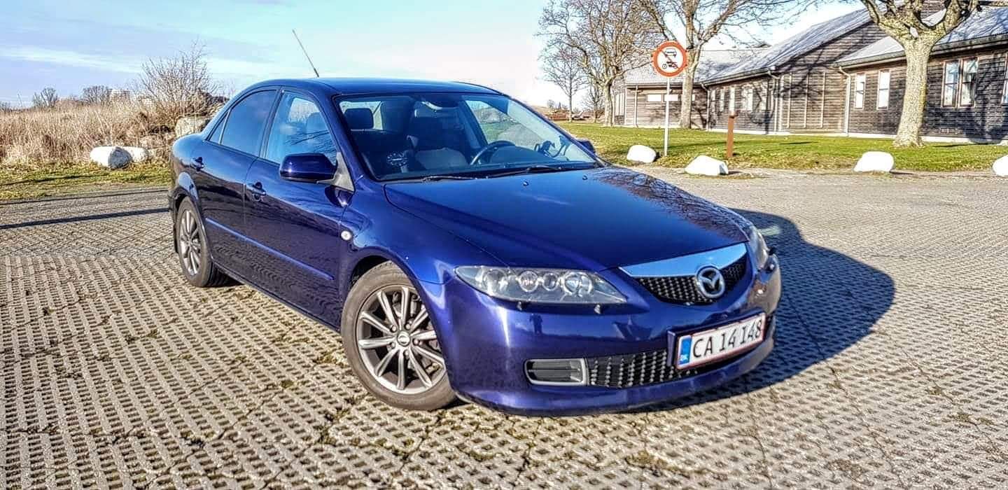 Blå Mazda 6 fra 2006