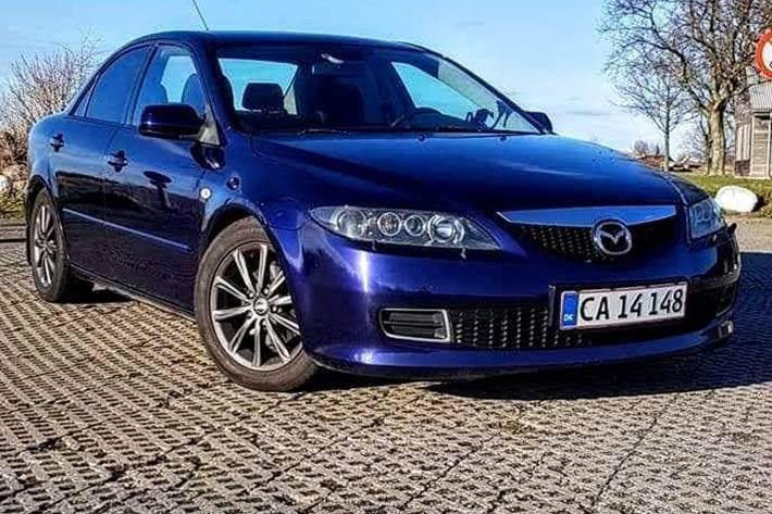 Blå Mazda 6 fra 2006