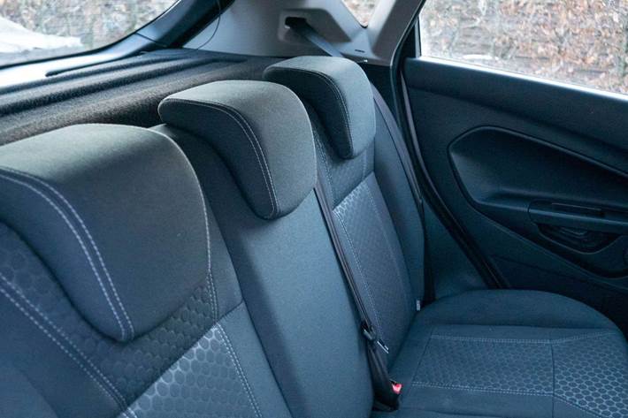 Grå Ford Fiesta fra 2011