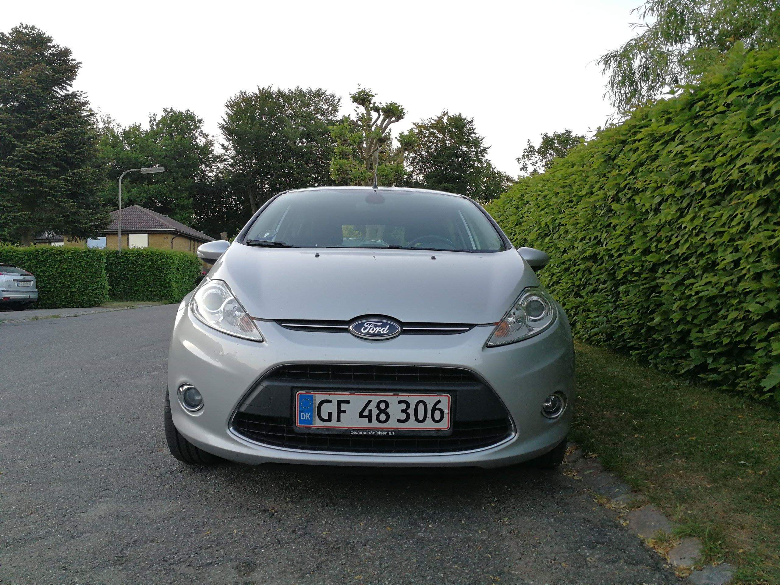 Grå Ford Fiesta fra 2011