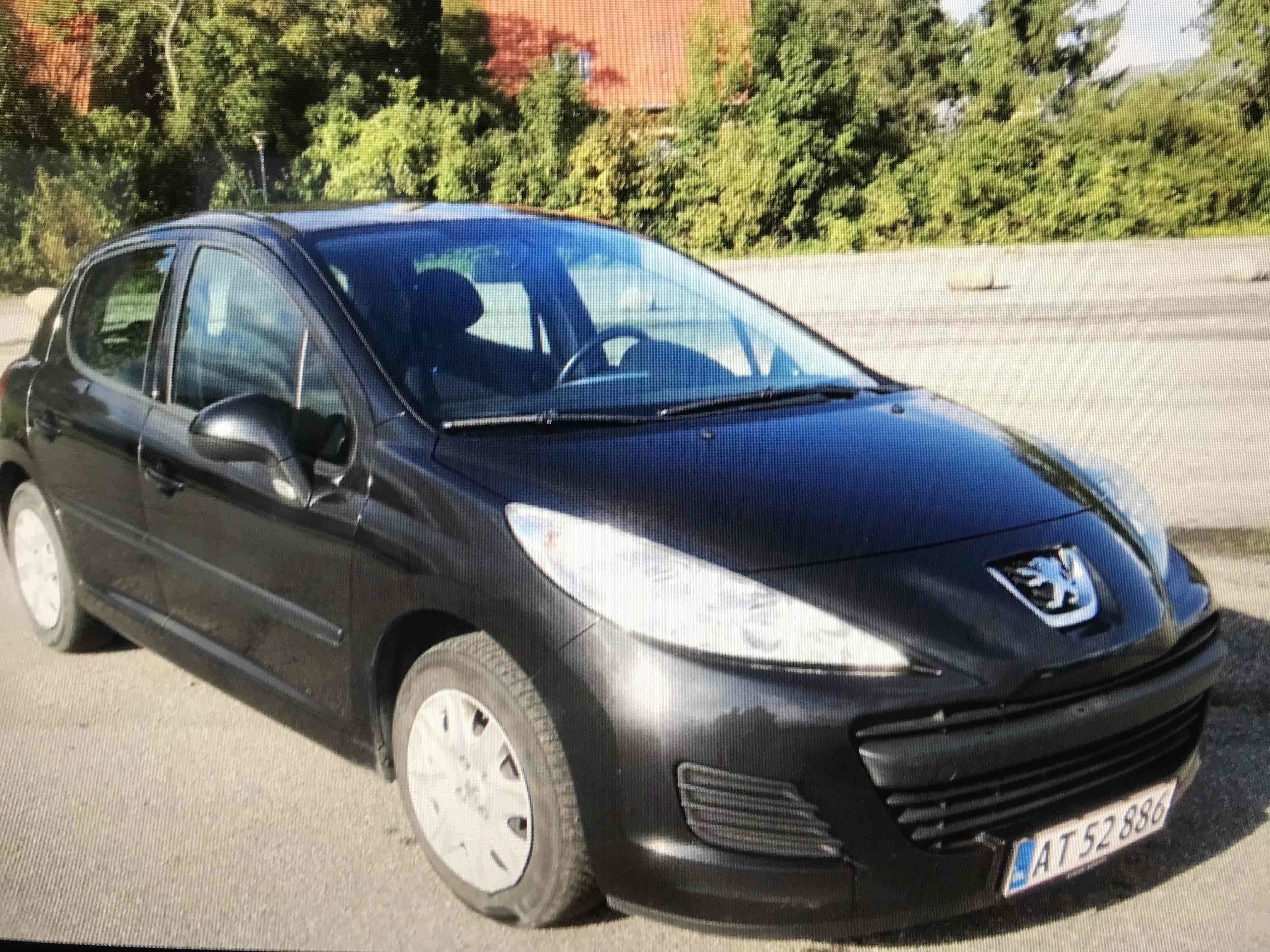 Sort Peugeot 207 fra 2010