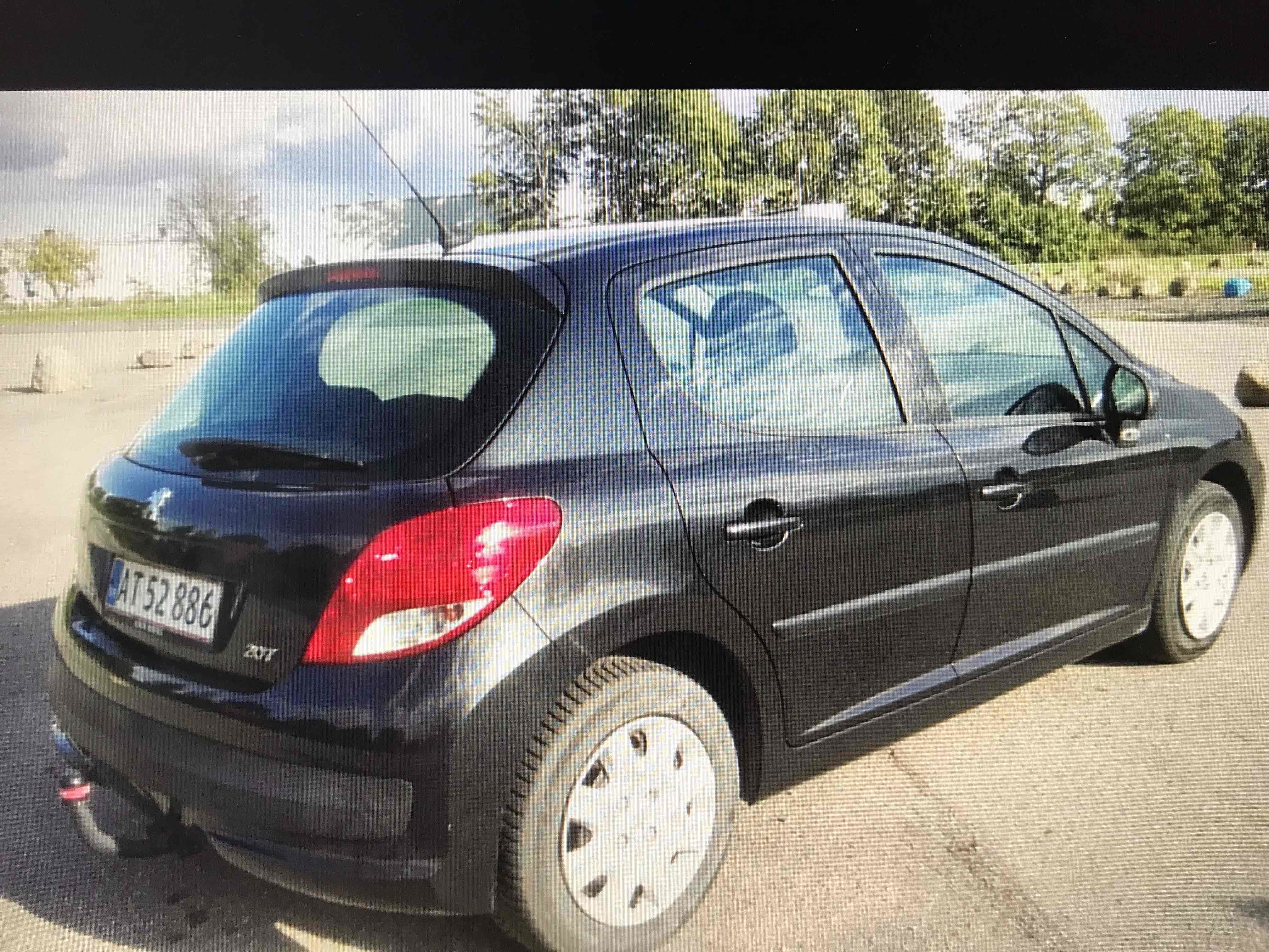 Sort Peugeot 207 fra 2010