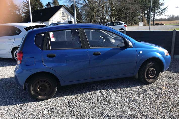 Blå Chevrolet Kalos fra 2006