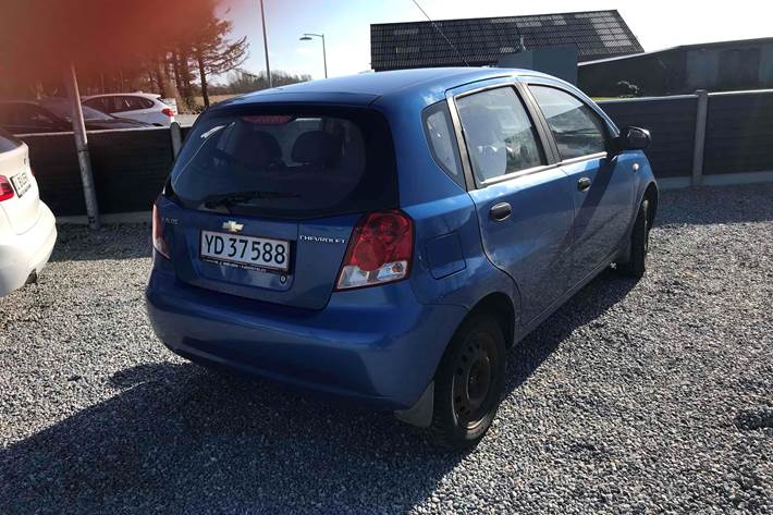 Blå Chevrolet Kalos fra 2006