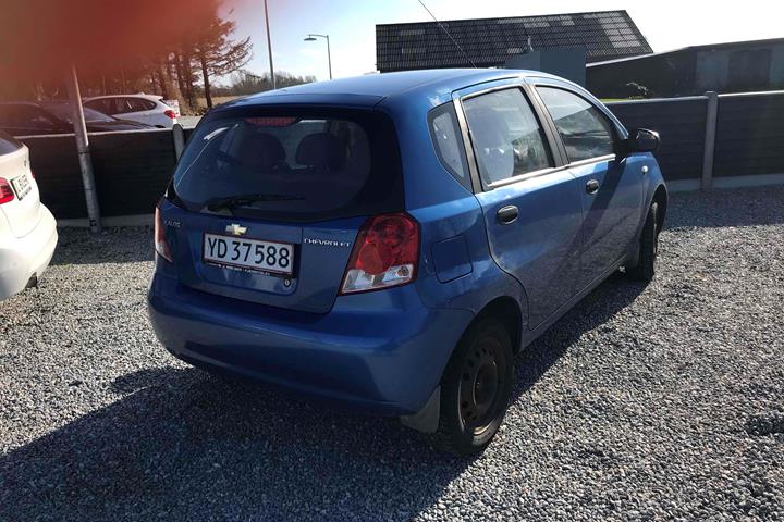 Blå Chevrolet Kalos fra 2006