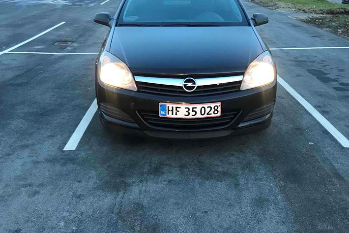 Sort Opel Astra fra 2006