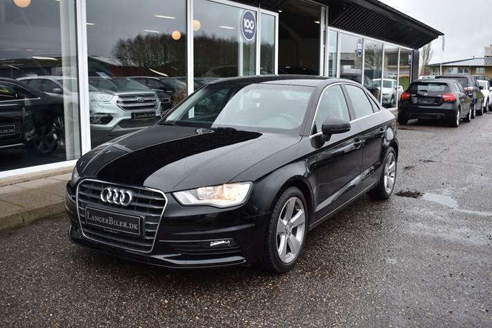 Grå Audi A3 fra 2015