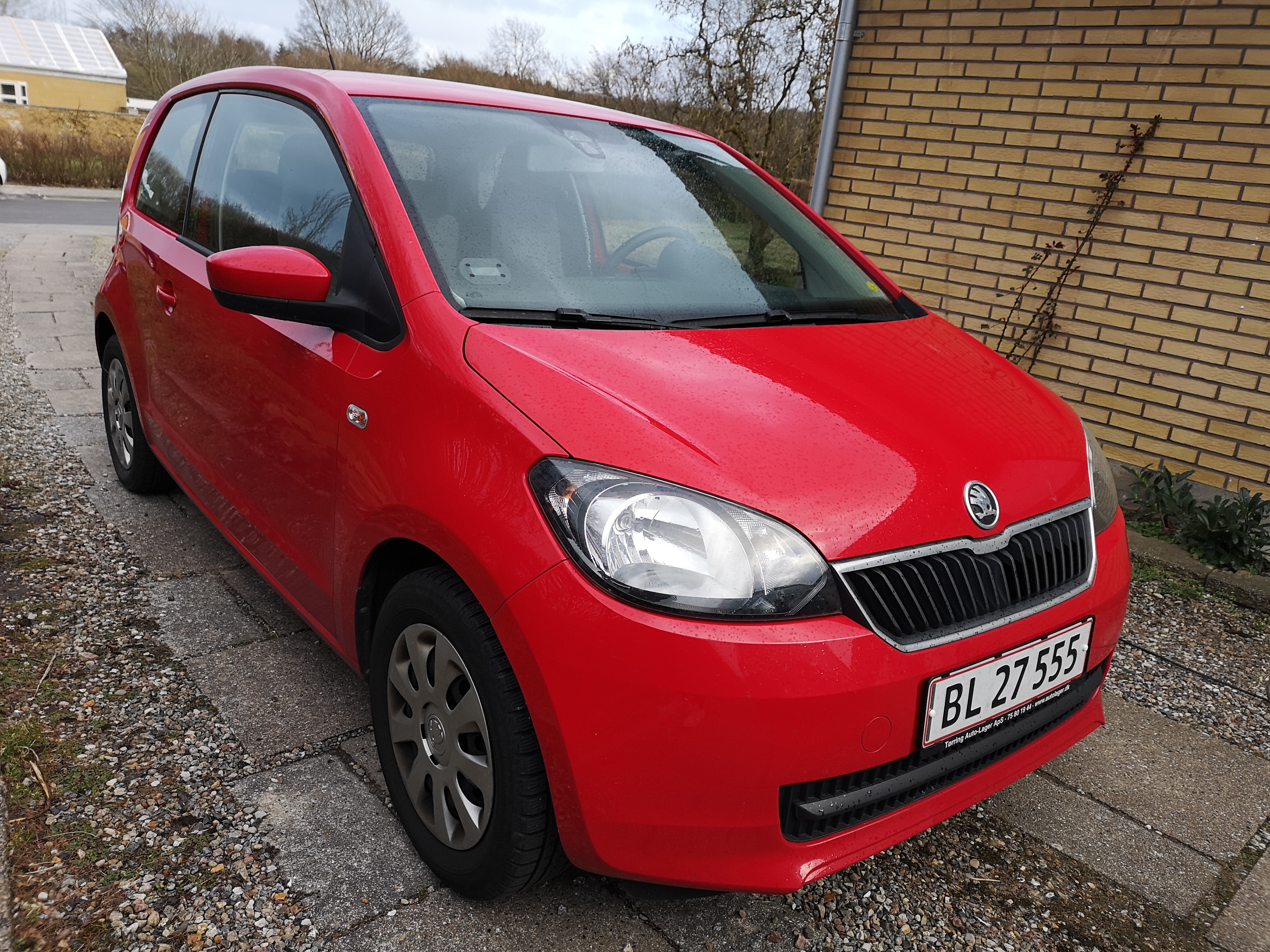 Rød Skoda Citigo fra 2013
