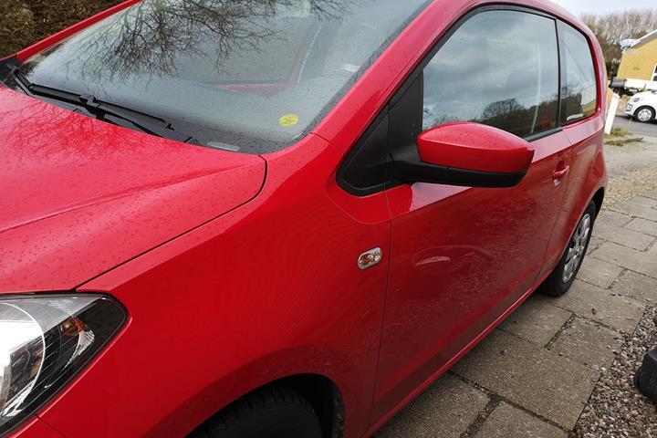 Rød Skoda Citigo fra 2013