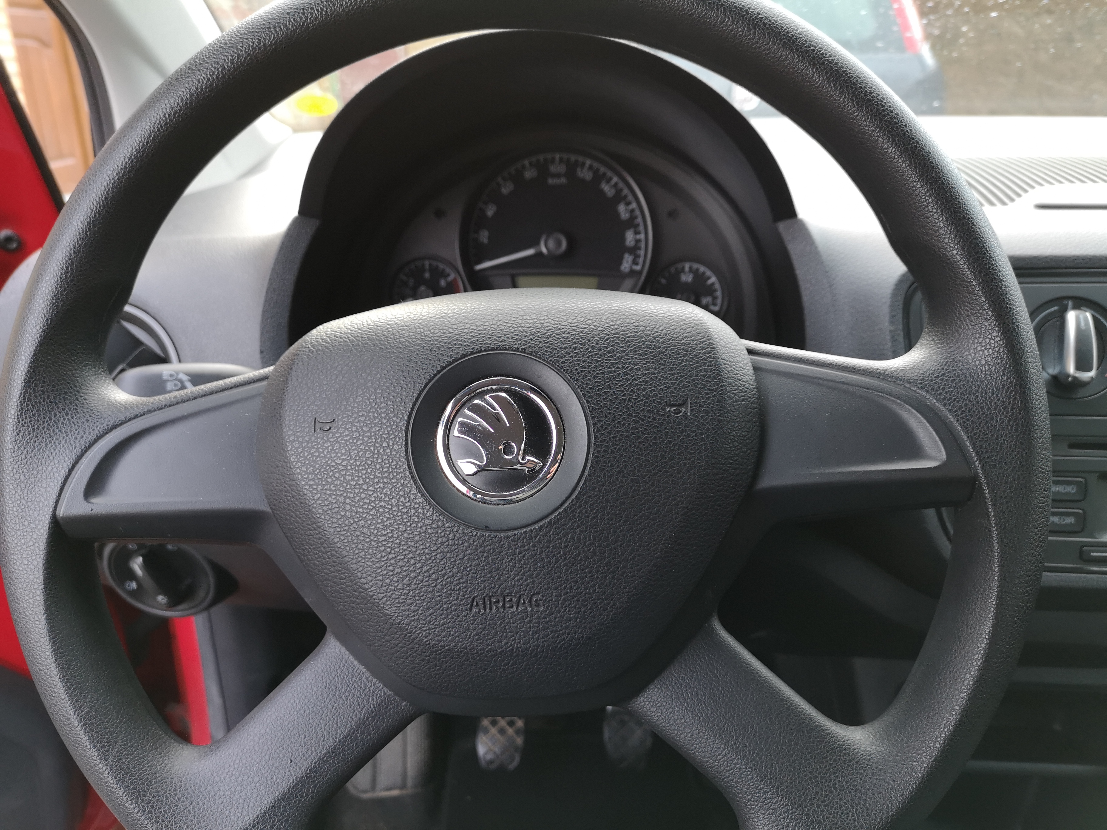 Rød Skoda Citigo fra 2013