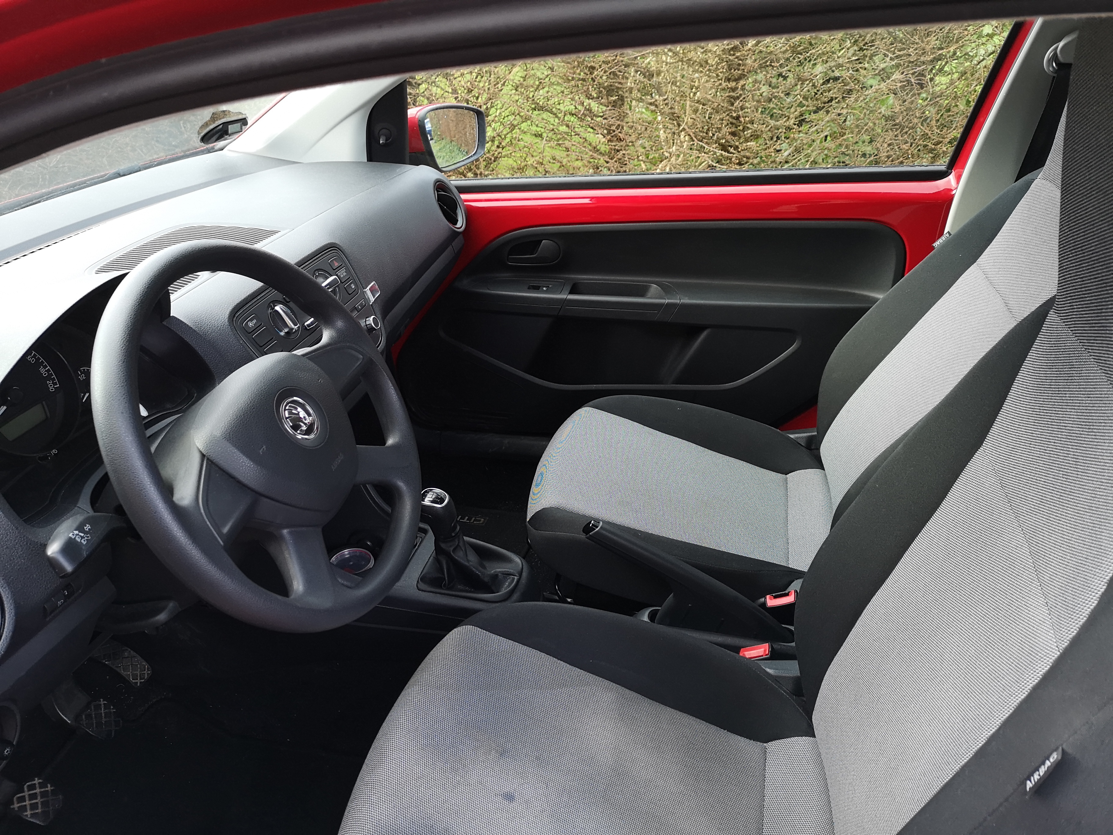 Rød Skoda Citigo fra 2013