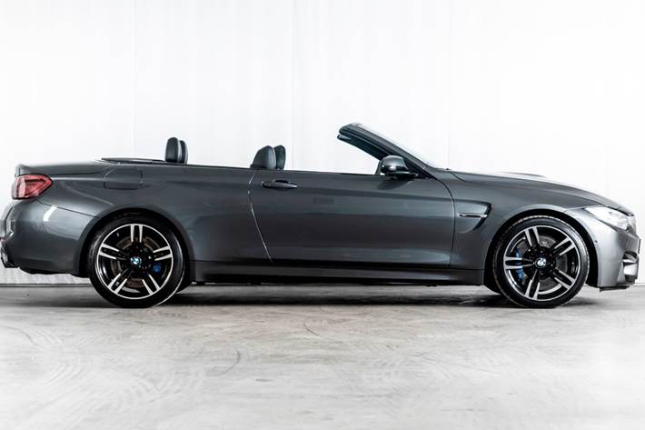 Grå BMW M4 fra 2015