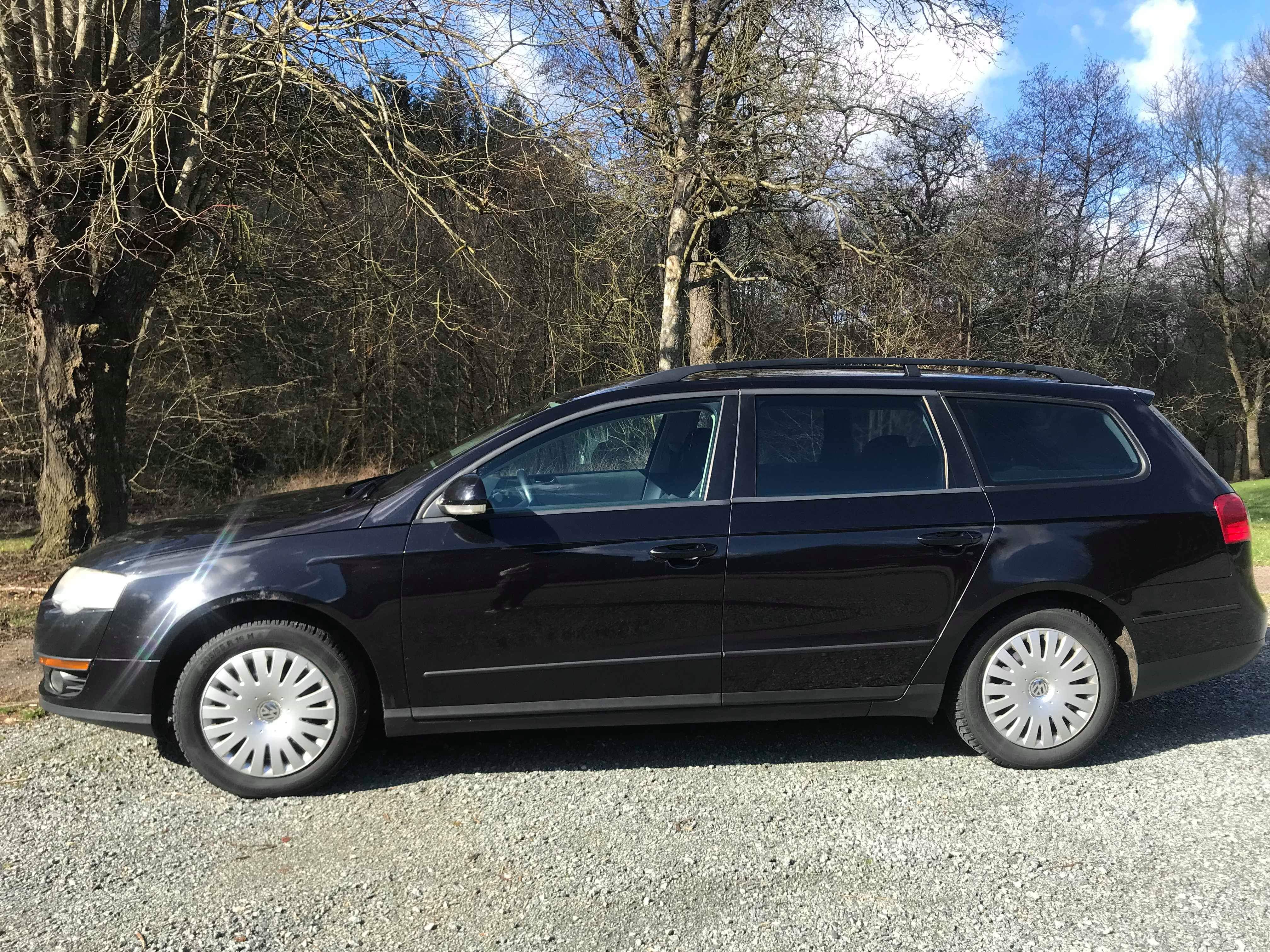 Sort VW Passat fra 2006