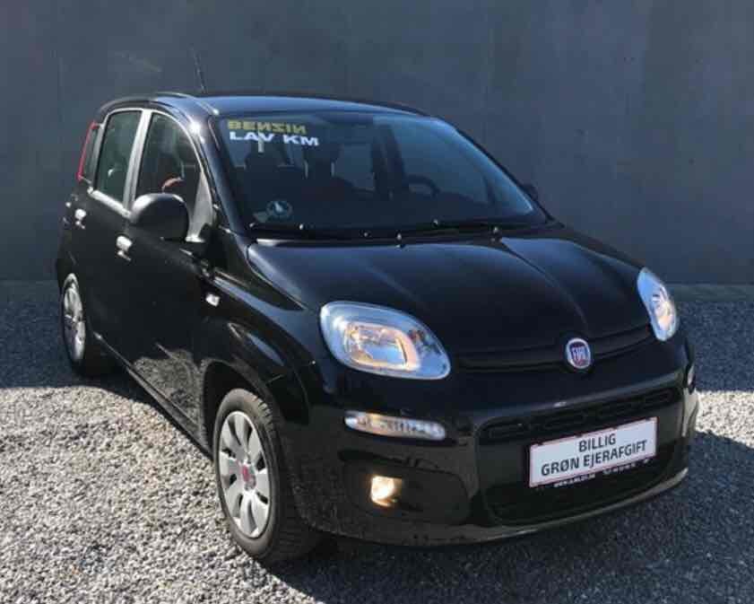 Sort Fiat Panda fra 2016