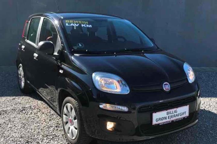 Sort Fiat Panda fra 2016