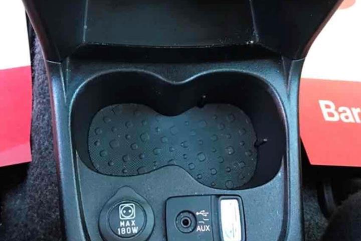Sort Fiat Panda fra 2016