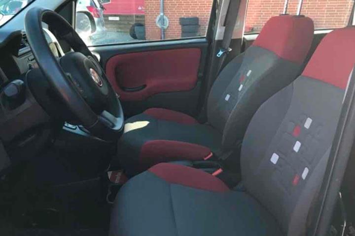 Sort Fiat Panda fra 2016