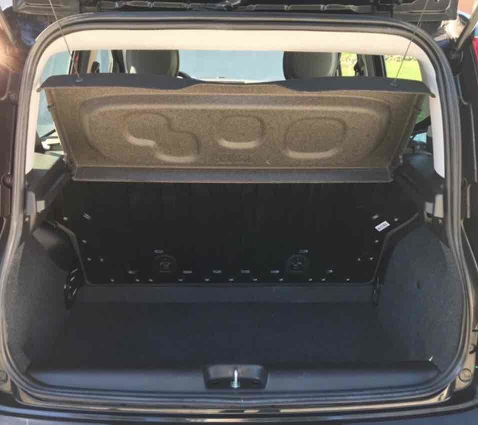 Sort Fiat Panda fra 2016