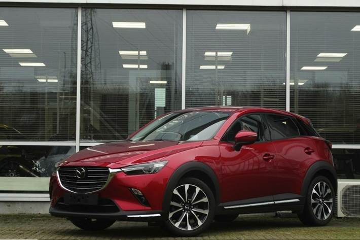 Rød Mazda CX-3 fra 2018