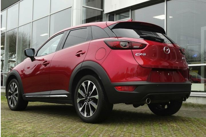 Rød Mazda CX-3 fra 2018