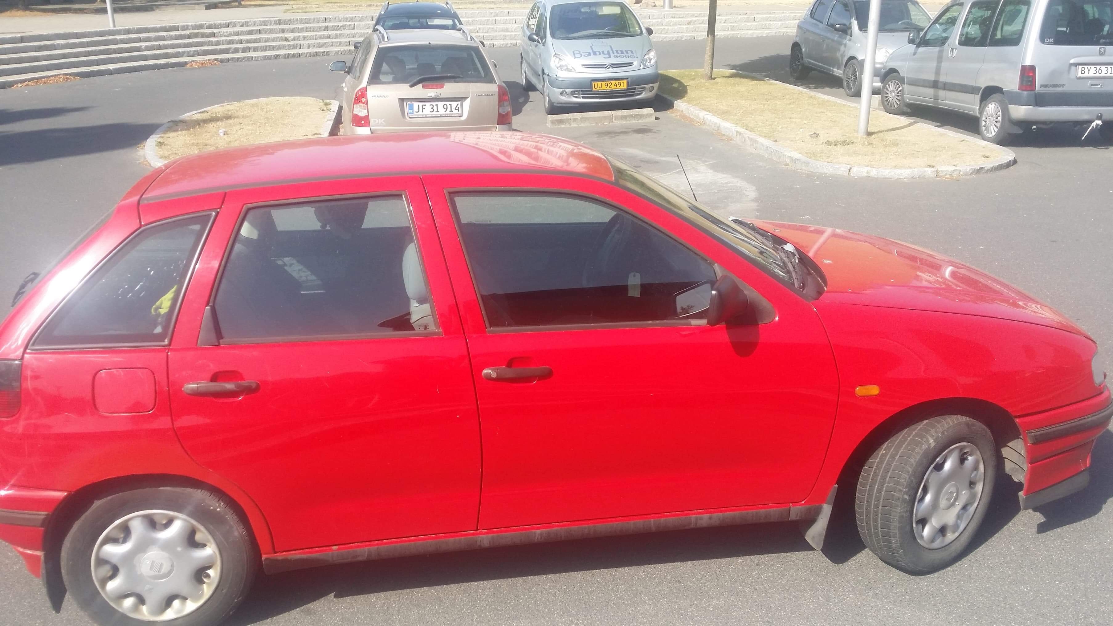 Rød Seat Ibiza fra 1996