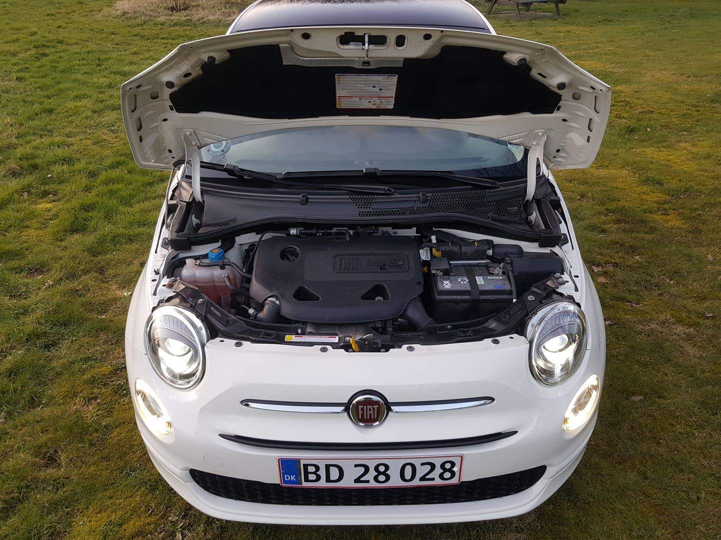 Hvid Fiat 500 fra 2016