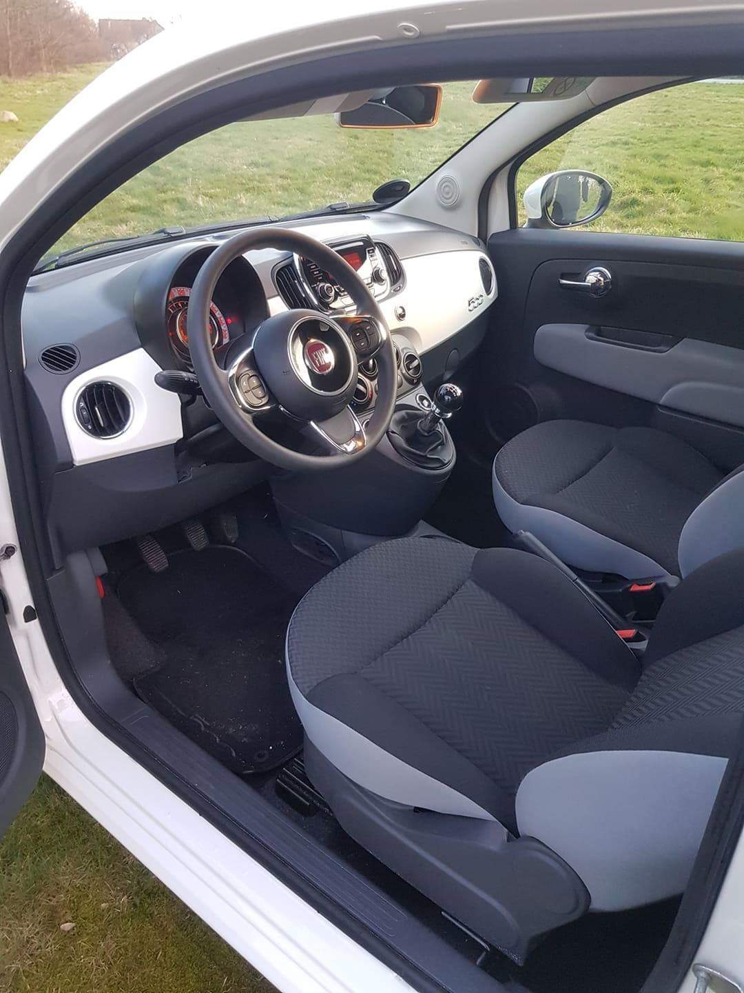 Hvid Fiat 500 fra 2016