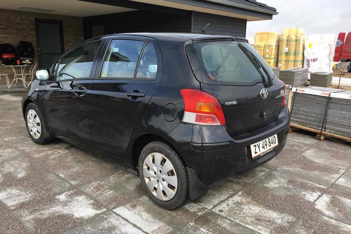 undefined Toyota Yaris fra 2009