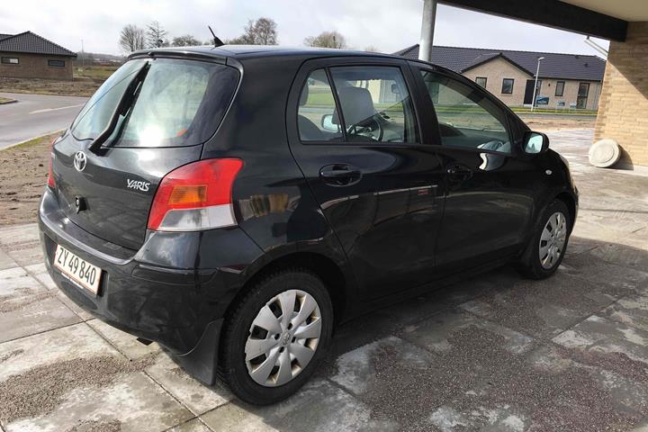 undefined Toyota Yaris fra 2009