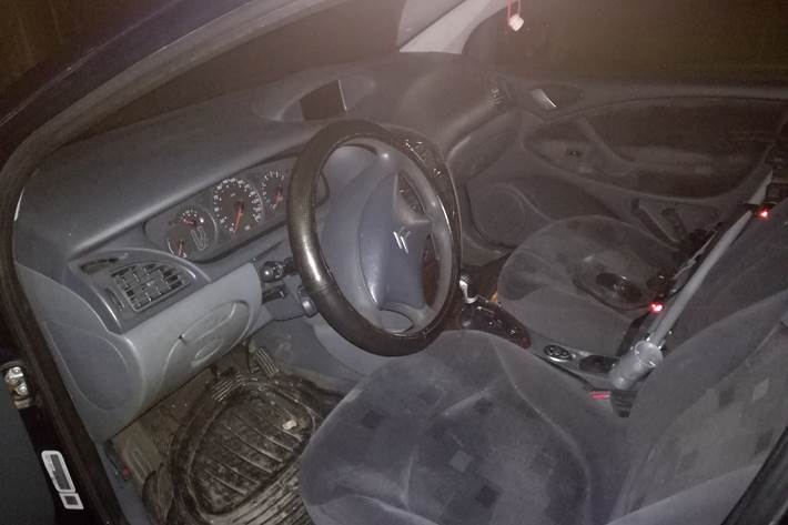 Blå Citroën C5 fra 2001