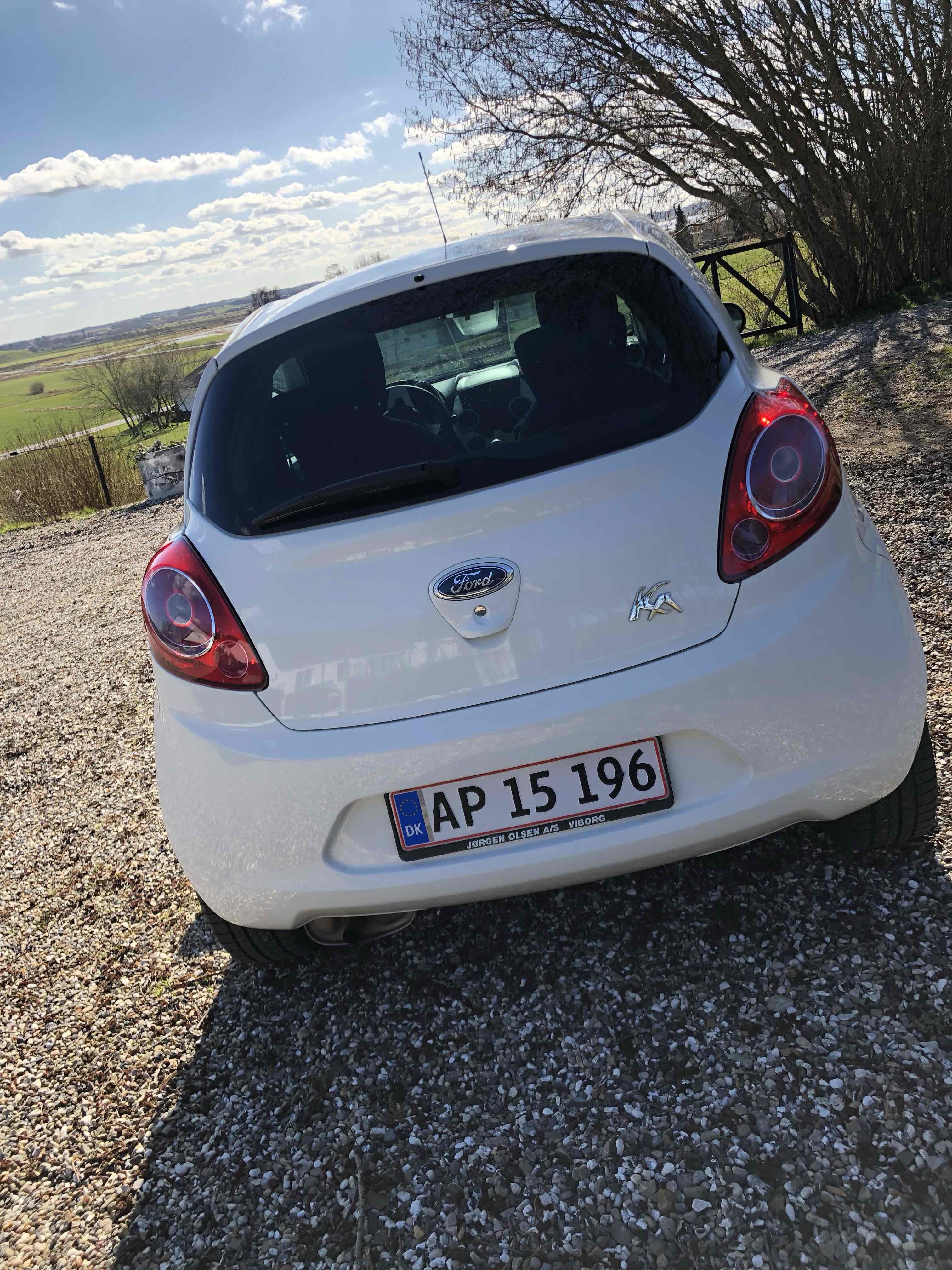 Hvid Ford Ka fra 2014