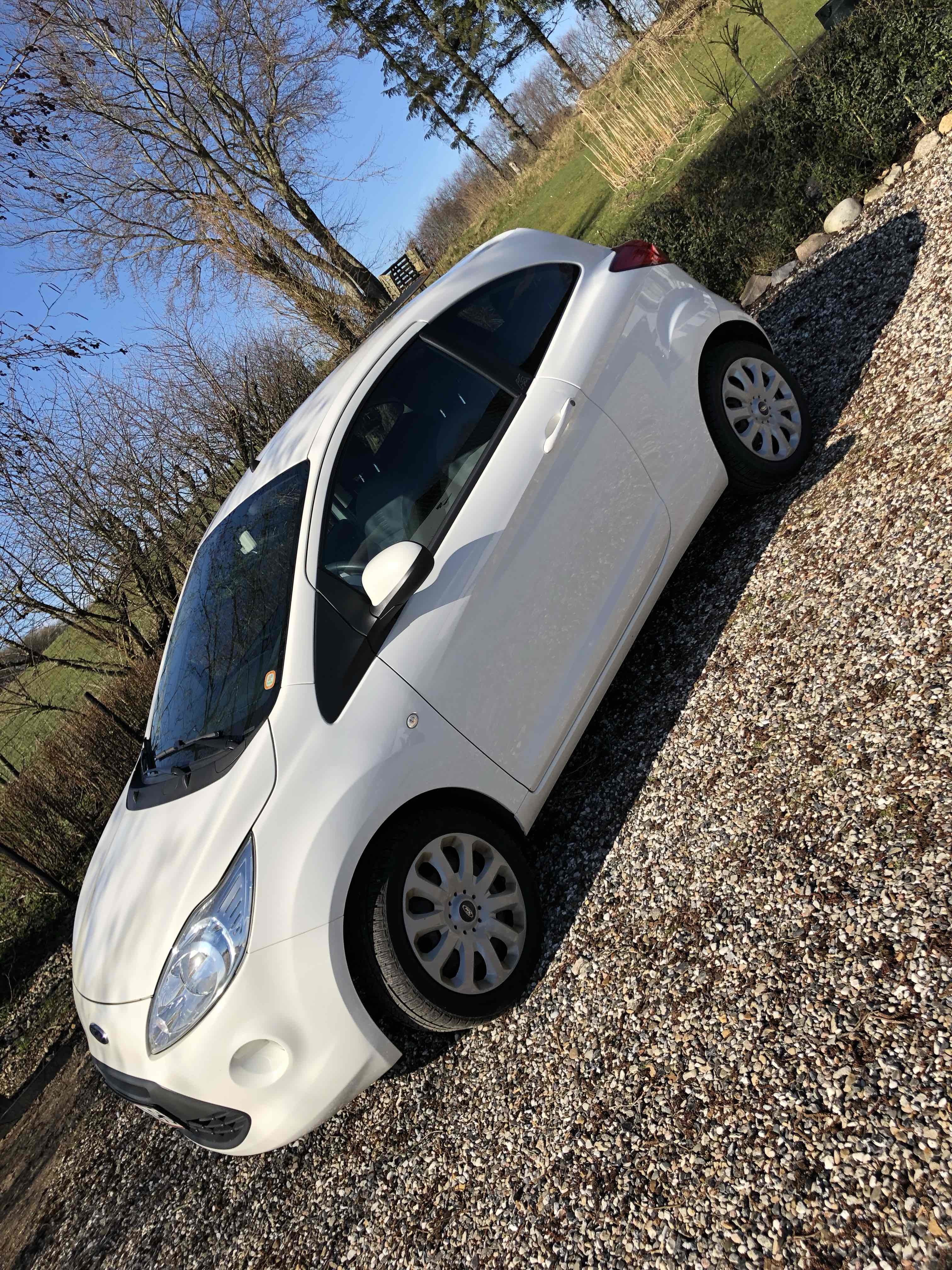 Hvid Ford Ka fra 2014