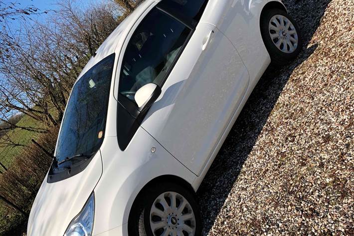 Hvid Ford Ka fra 2014