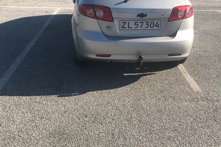 Grå Daewoo Lacetti fra 2006