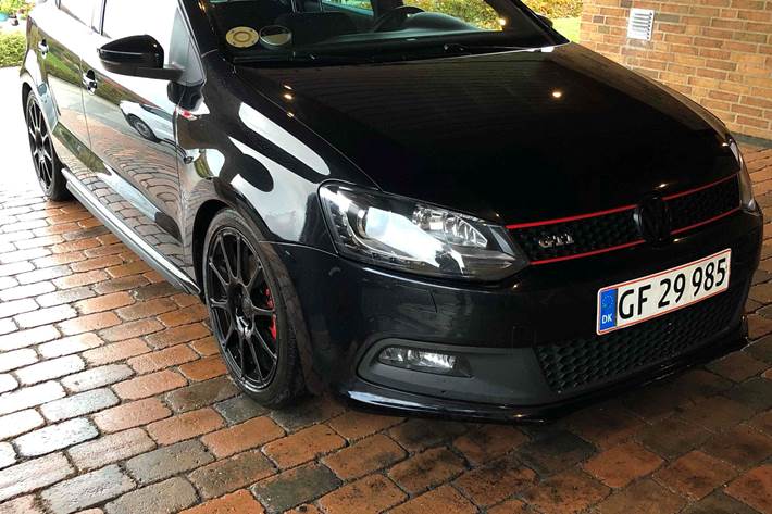 Sort VW Polo fra 2012