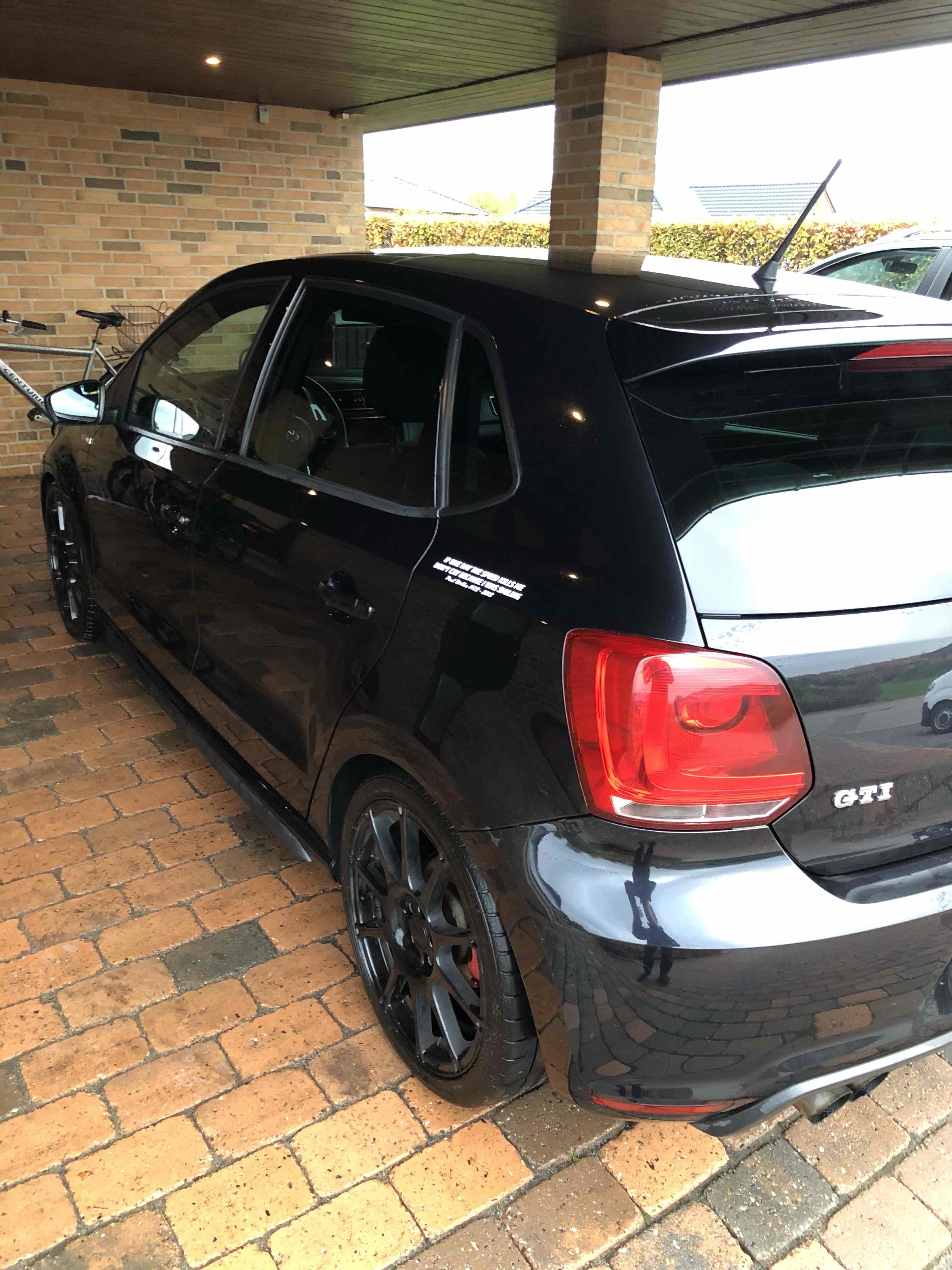 Sort VW Polo fra 2012