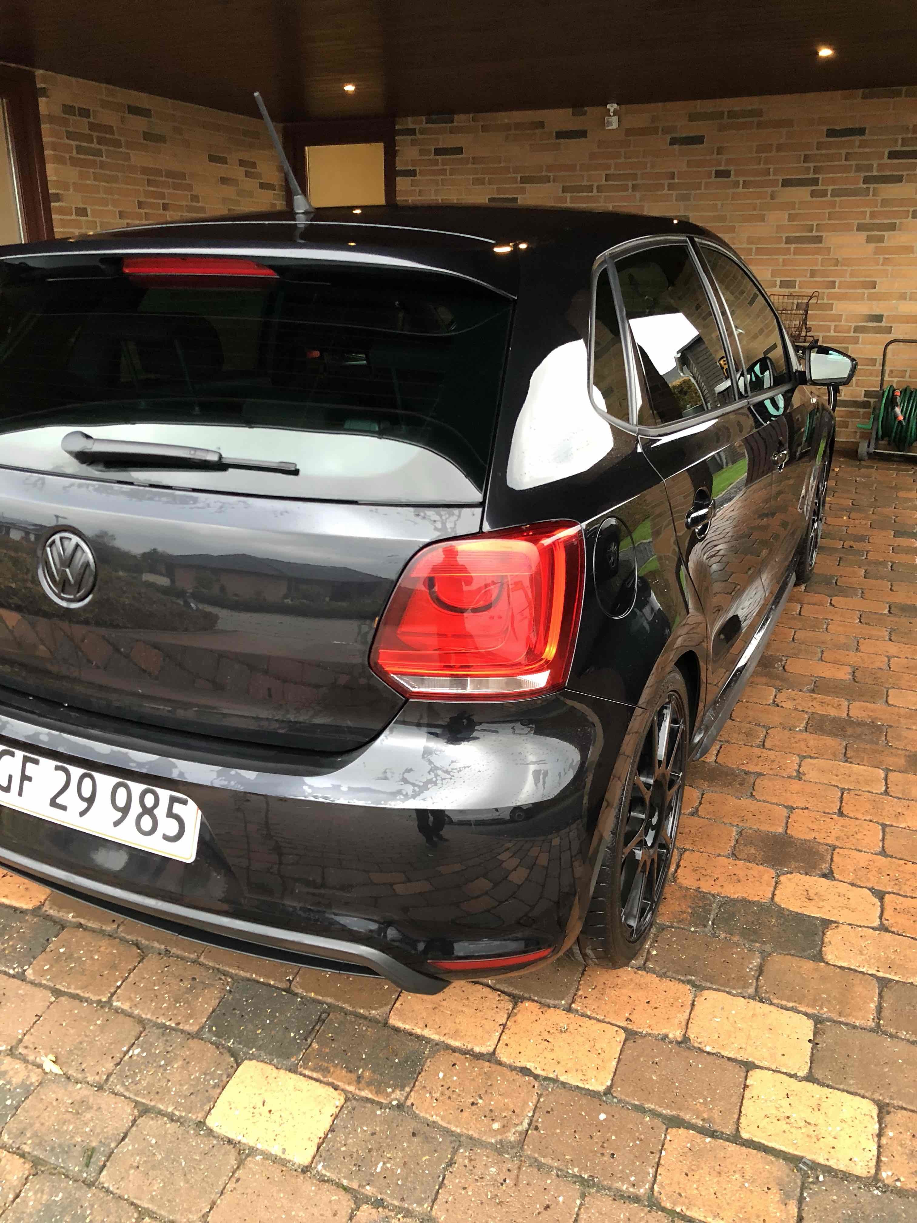 Sort VW Polo fra 2012