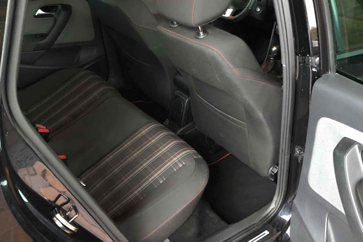 Sort VW Polo fra 2012