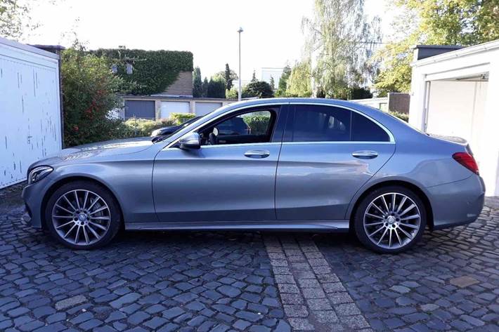 Grå Mercedes C220 d fra 2015
