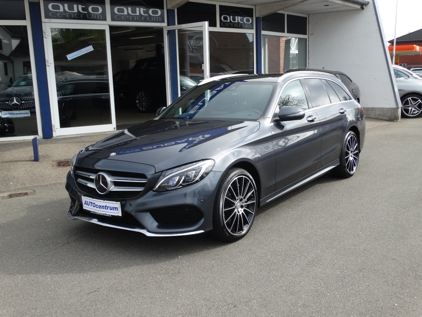 Grå Mercedes C250 fra 2015
