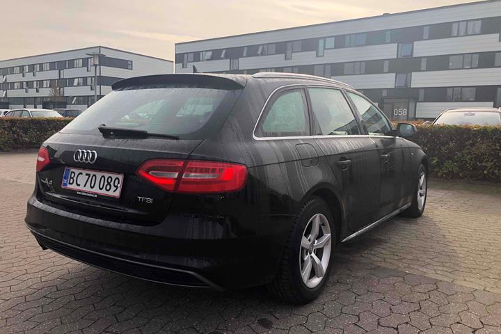 Sort Audi A4 fra 2015