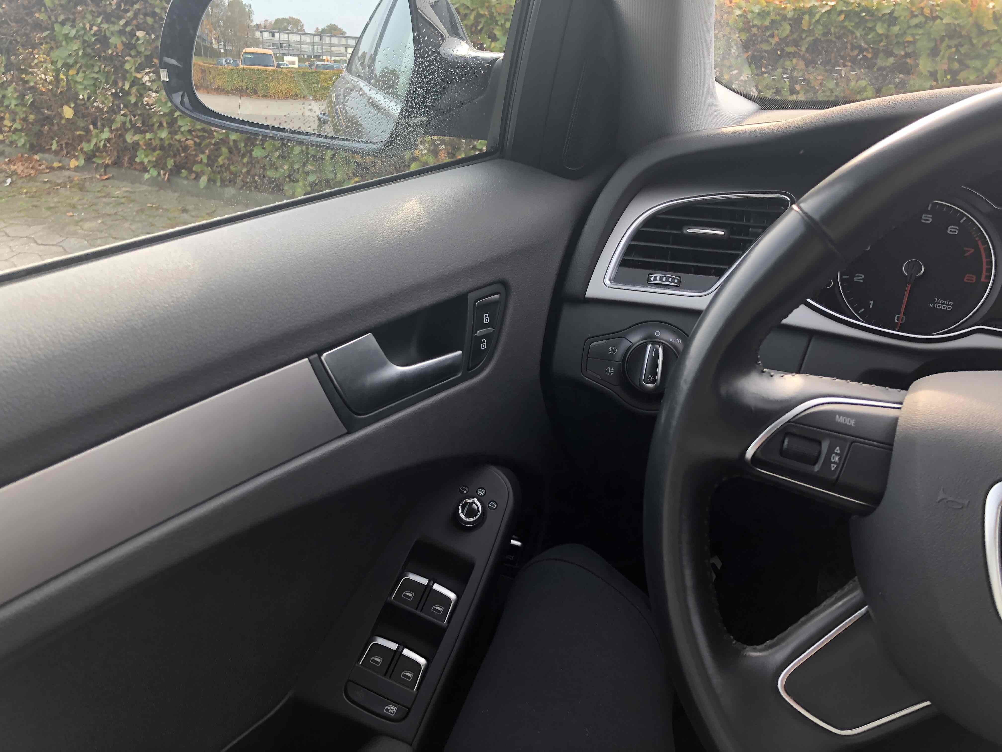 Sort Audi A4 fra 2015