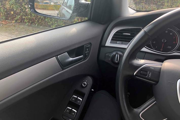 Sort Audi A4 fra 2015