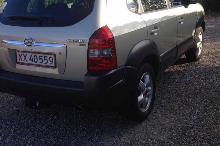 Grøn Hyundai Tucson fra 2005
