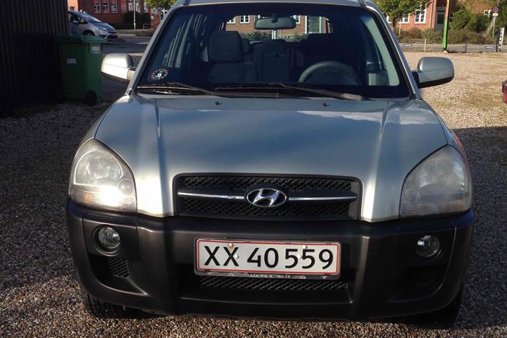 Grøn Hyundai Tucson fra 2005