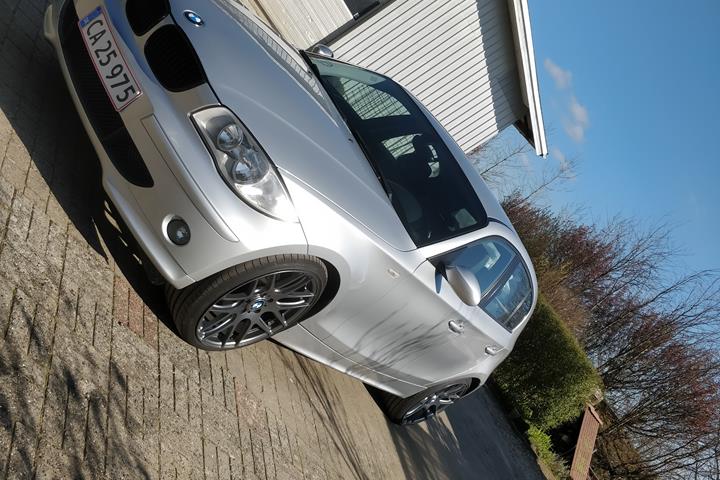 Grå BMW 118d fra 2007
