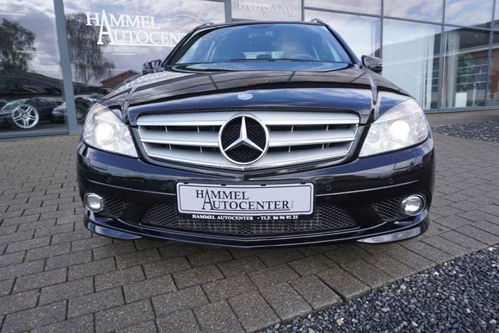 Hvid Mercedes C220 fra 2010