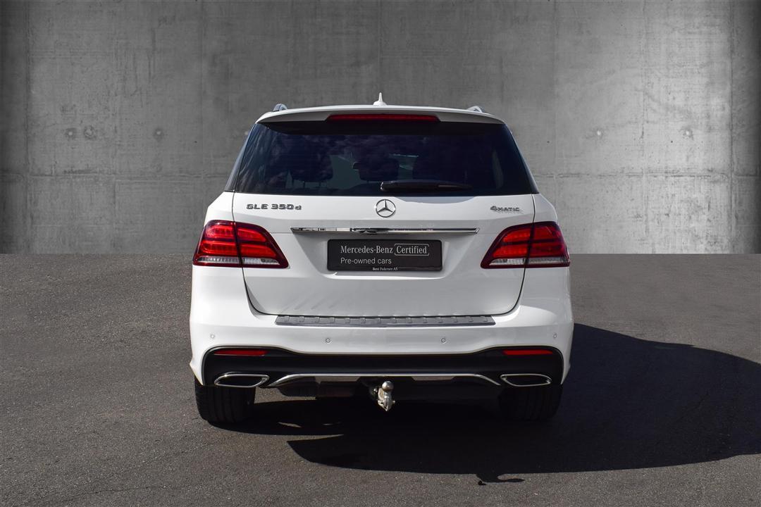 Hvid Mercedes GLE fra 2018