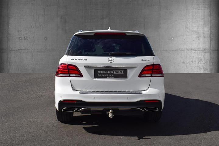 Hvid Mercedes GLE fra 2018