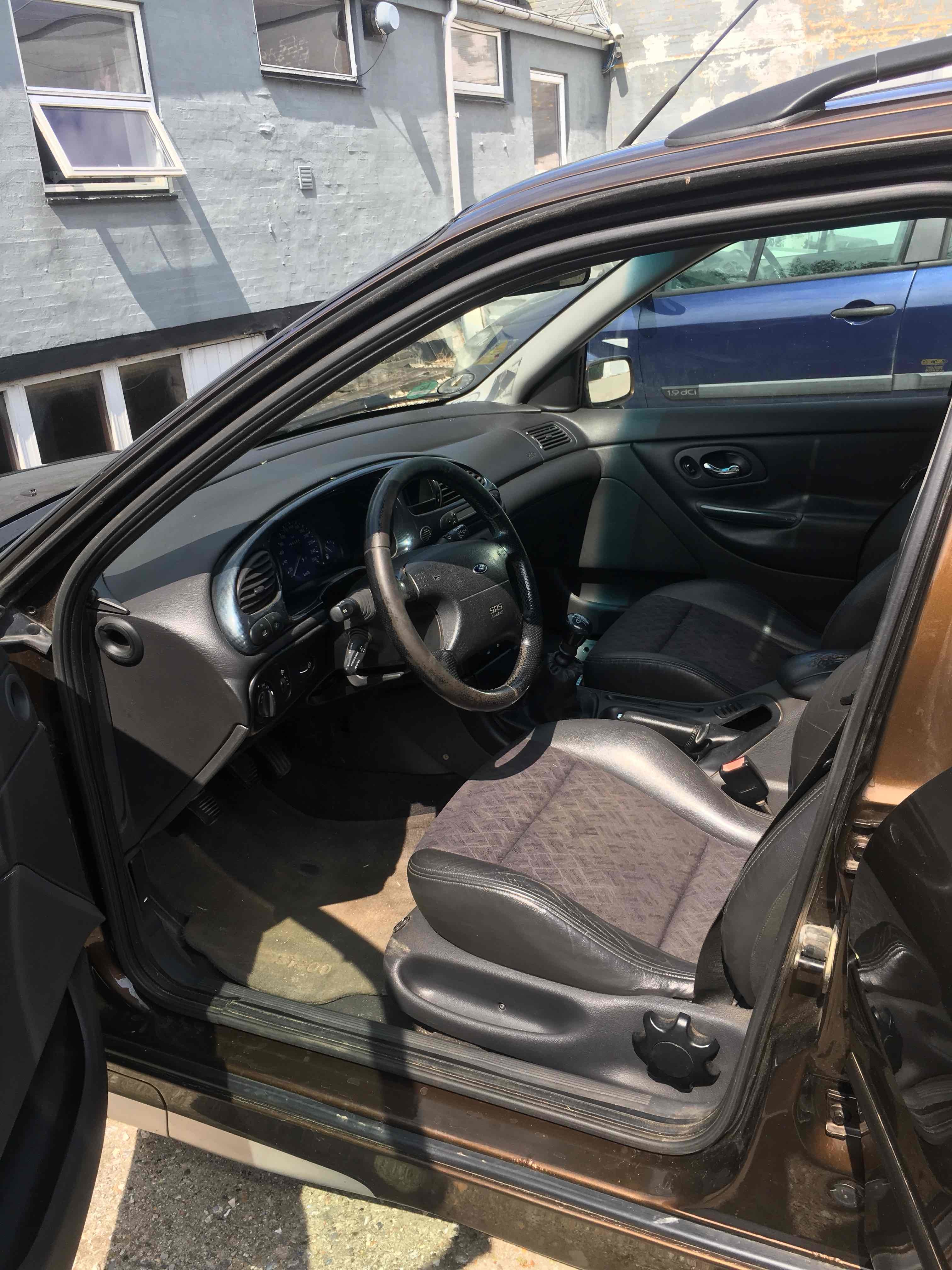Brun Ford Mondeo fra 2007